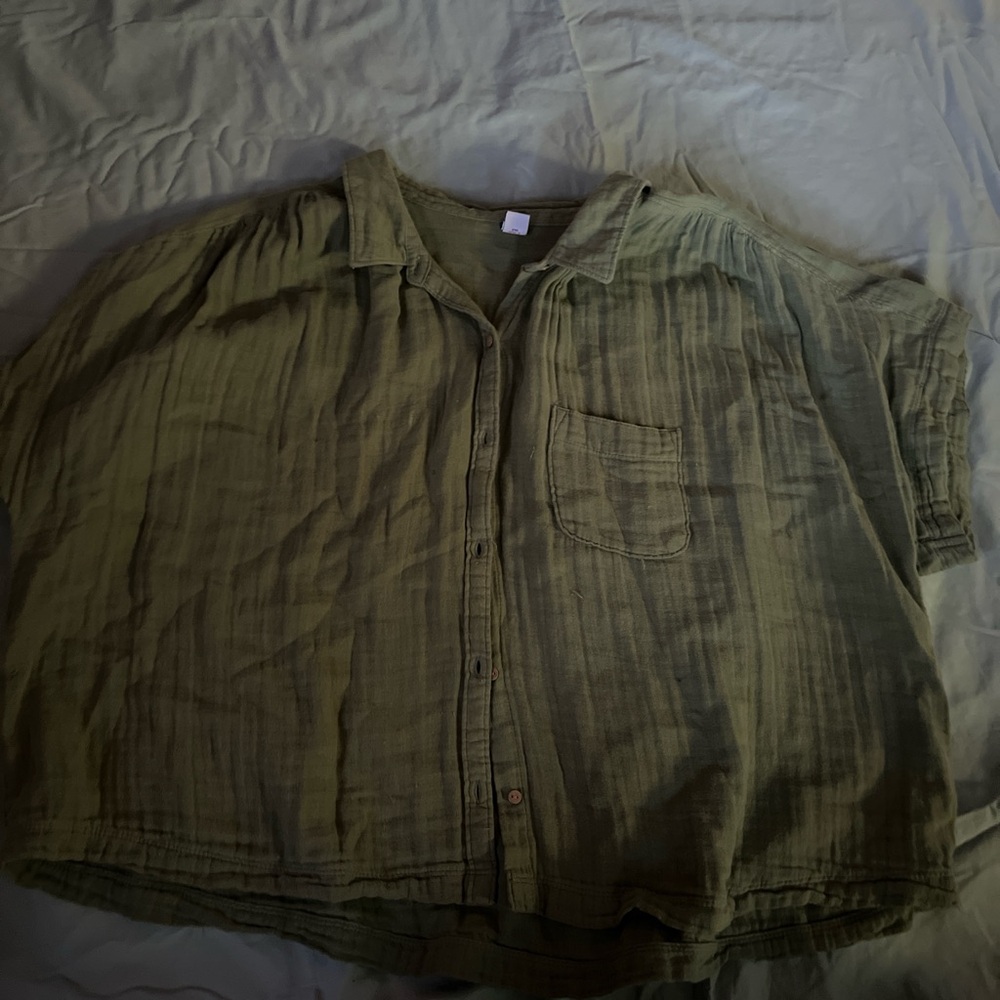 army green cropped button up